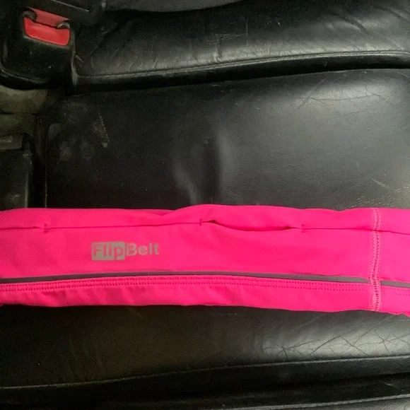 Flipbelt! Running belt for carrying phone, keys, cash! - Picture 4 of 4